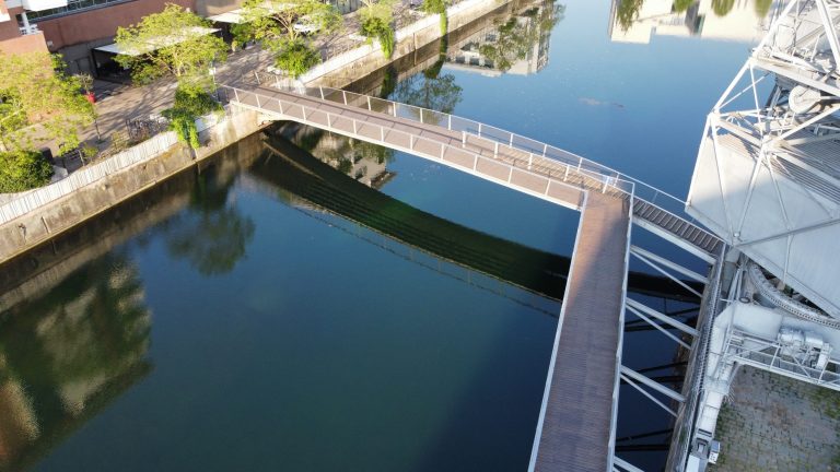 Passerelle Miró
